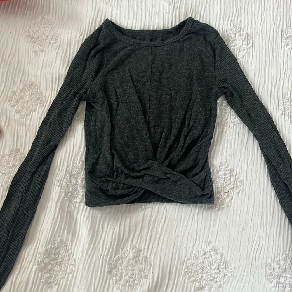Alo Yoga Cover Long Sleeve Top - Picture 2 of 4